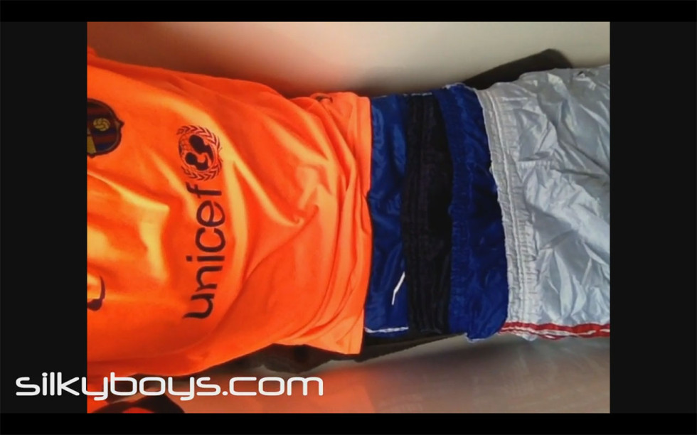 Kappashort wearin adidas shorts